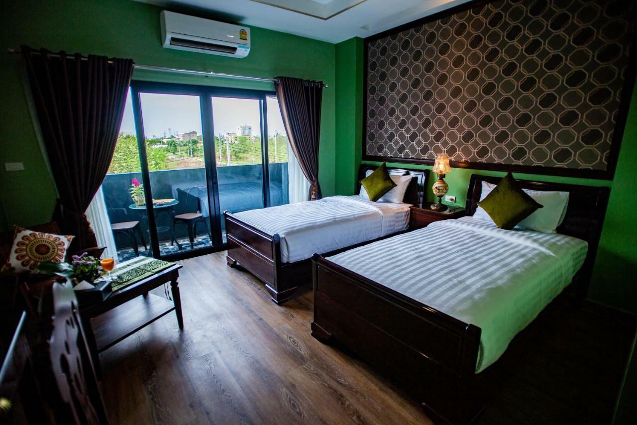 Hotel Chunlee Grand Korat Nakhonratchasima Esterno foto